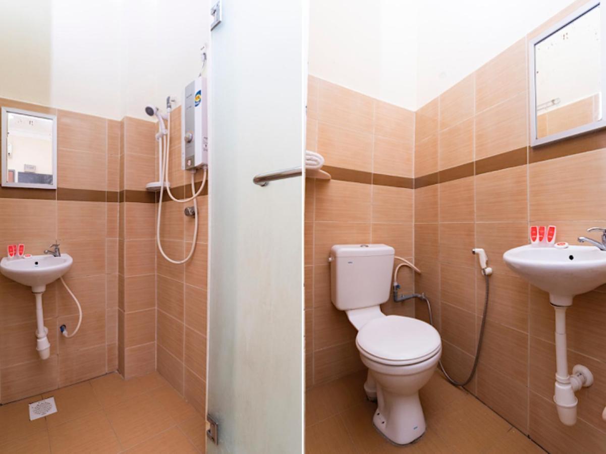 Oyo 89536 Hazris Hotel Batu Pahat Luaran gambar