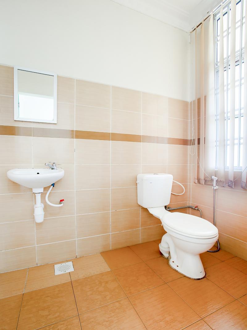 Oyo 89536 Hazris Hotel Batu Pahat Luaran gambar